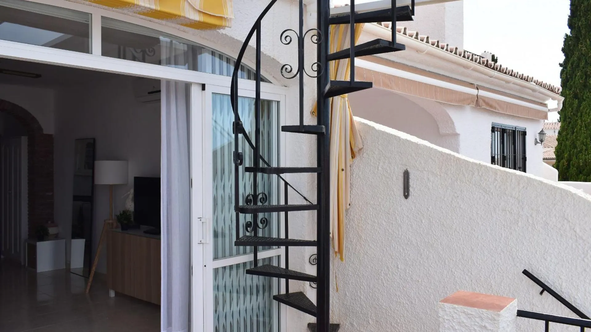 Mandarinos 12 - Eurosur Apartment Nerja 0*,