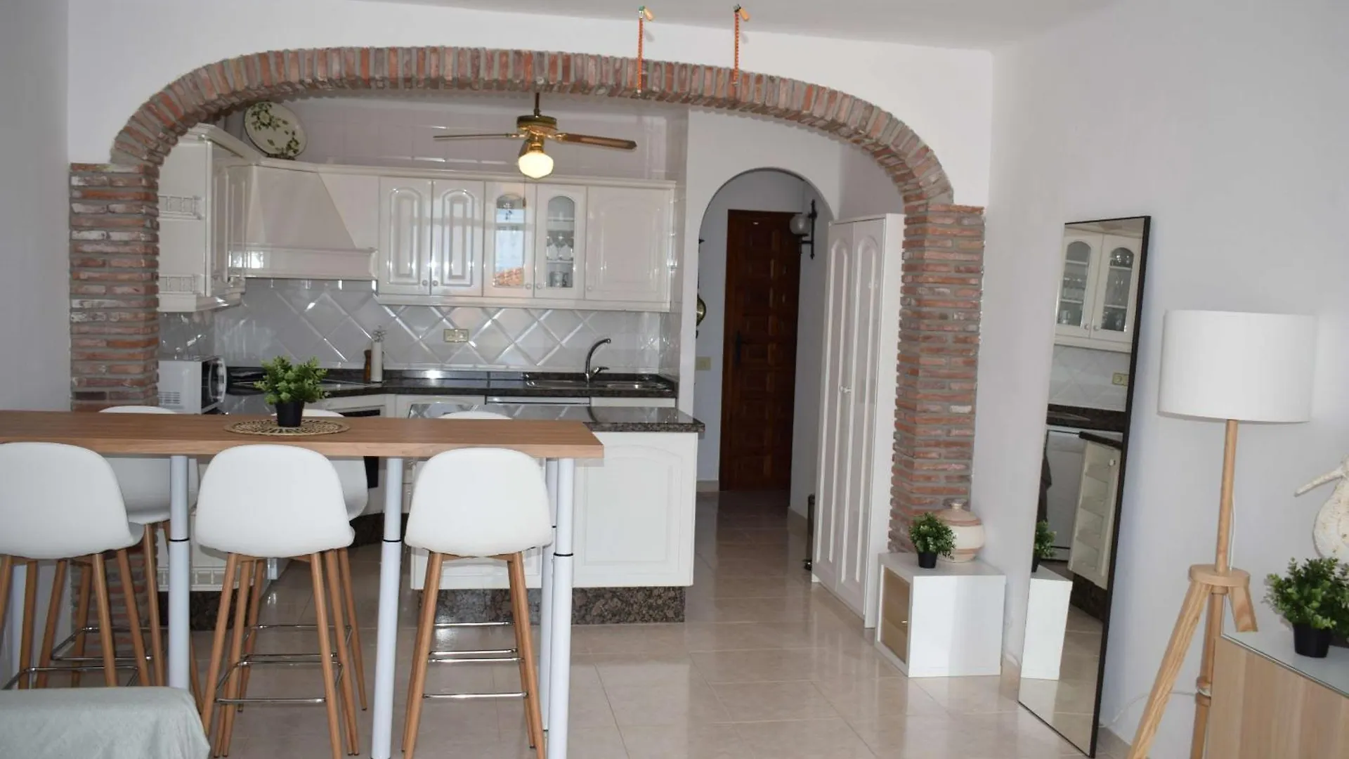 Mandarinos 12 - Eurosur Apartment Nerja Spain